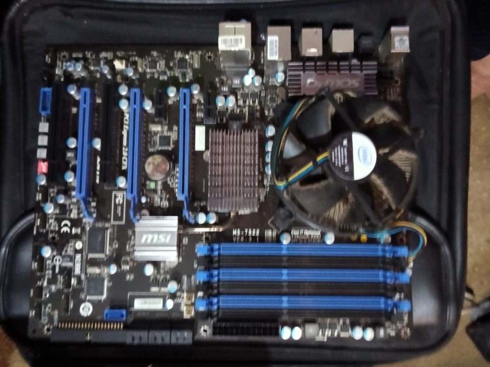 MSI P55M-GD45 MS-7588 LGA 1156 MicroATX Motherboard Intel i7-860 CPU Combo AS-IS